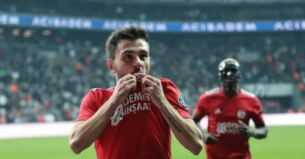 Emre&Mert Belhanda’ya bağlı