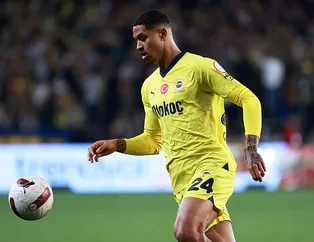 İkisinin de gözü Jayden’da