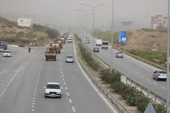 Hatay sınırına askeri araç sevkiyatı-4