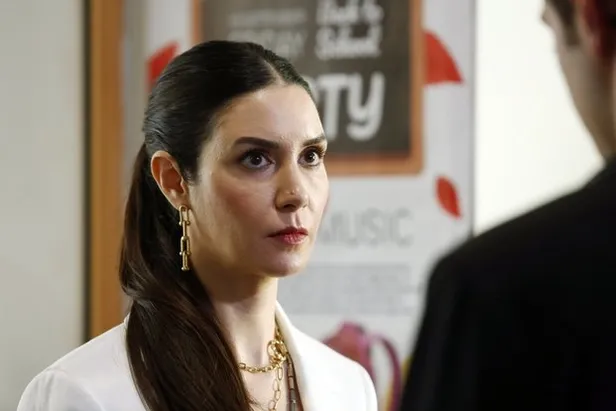 kardeslerim-13-bolum-canli-izle-atv-dizisi-kardeslerim-son-bolum-izle-1621092075765.jpg Kardeşlerim 13. bölüm canlı izle! ATV dizisi Kardeşlerim son bölüm izle-5