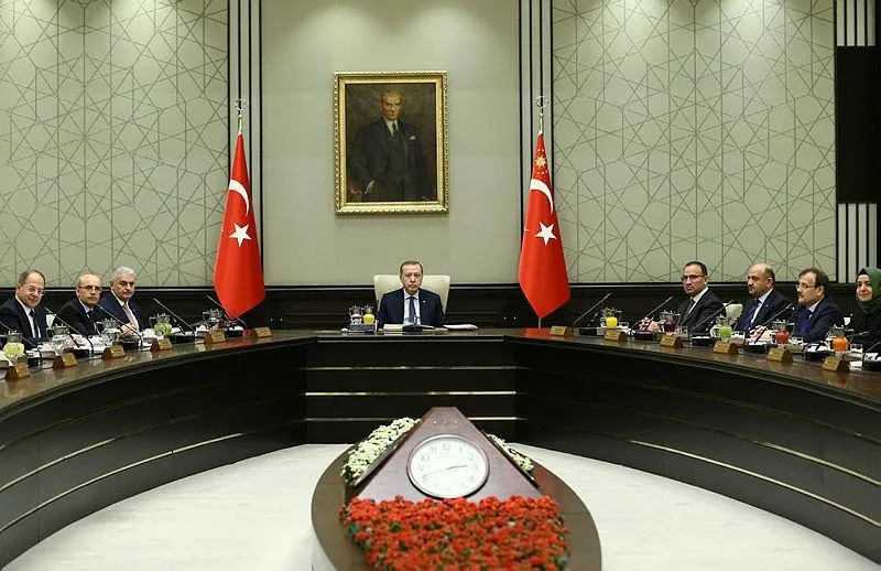 Kritik toplantı Beştepe'de başladı