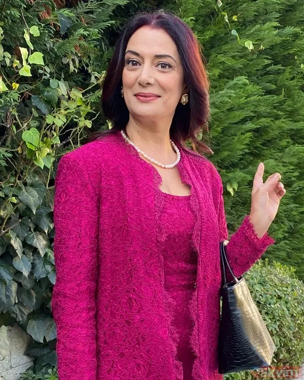 Boşanma sebebini Ceyda Düvenci'ye itiraf eden Burcu Kıratlı bakın ne dedi... Sinan Akçıl 'kıskanç' dedi eski eş Burcu Kıratlı'dan cevap gecikmedi! - 27