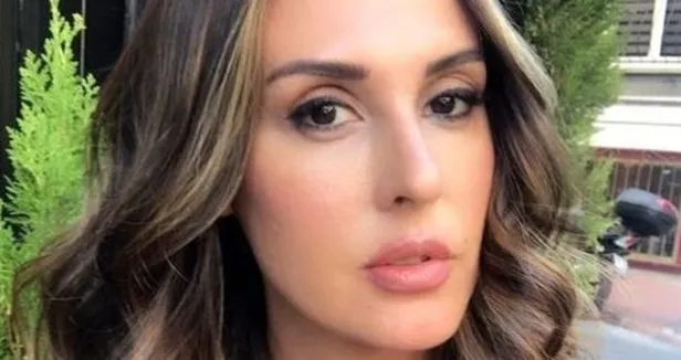 ebru-destan-kimdir-kac-yasinda-nereli-doya-doya-moda-jurisi-ebru-destan-kimdir-1609766735452.jpg Ebru Destan kimdir? Demet ve Alişan ile Sabah Sabah konuğu Ebru Destan kaç yaşında, mesleği ne, eşi kim?-2