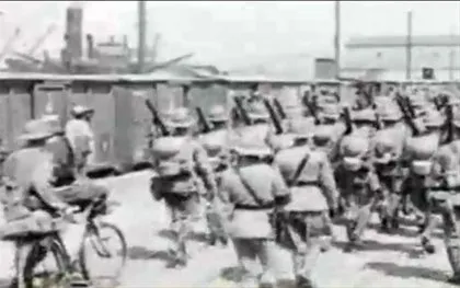 Yunan askerlerinin İzmir’den kaçış görüntüleri