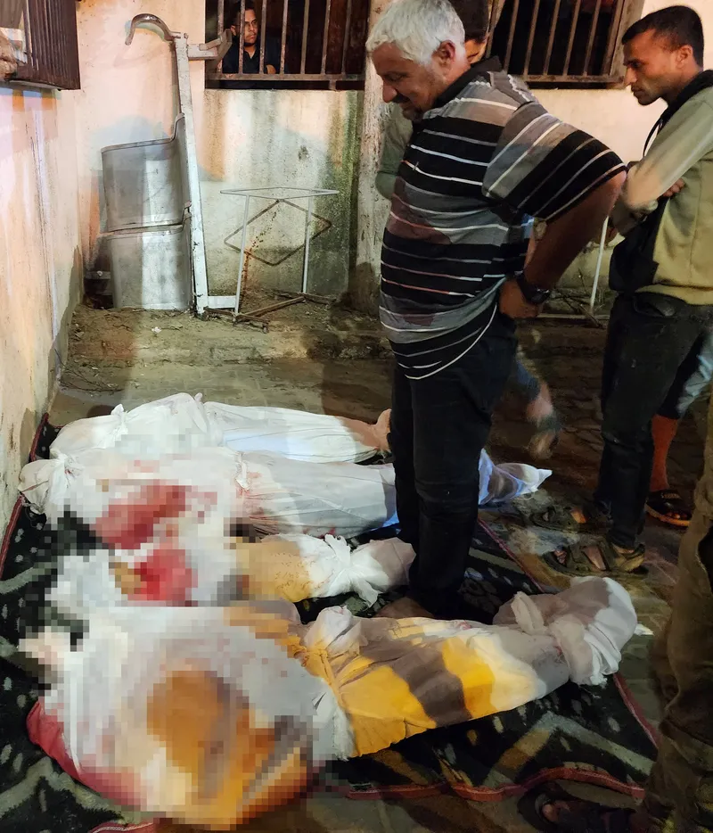 siyonist-israilden-alcak-hamle-uluslararasi-adalet-divani-dur-demisti-cadirlar-bombalandi-onlarca-filistinli-c-1716783590918.jpg Uluslararası Adalet Divanı 'dur' demişti! İsrail Refah'ta çadırları bombaladı: Onlarca Filistinliyi diri diri yaktılar-3