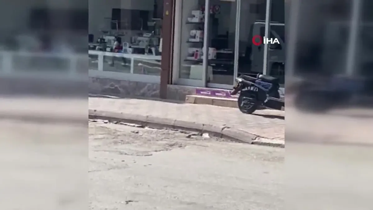 Adana'da sokakta el bombası bulundu