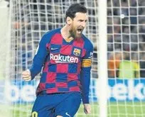 Messi Barça ile uzatıyor
