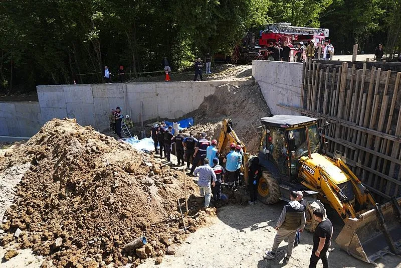 Çekmeköy'de bir inşaatta göçük! Acı haber geldi: 1 işçi hayatını kaybetti-4