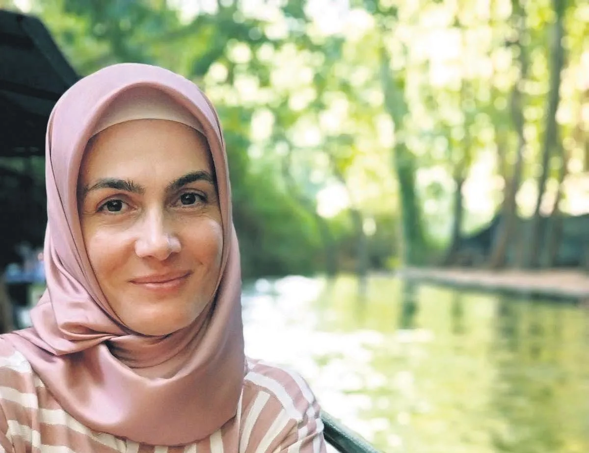 Başarılı öğretmen kansere yenik düştü