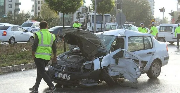 Sivas’ta korkunç kaza: 2 ölü, 2 yaralı
