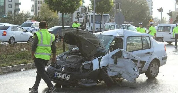 Sivas'ta korkunç kaza: 2 ölü, 2 yaralı