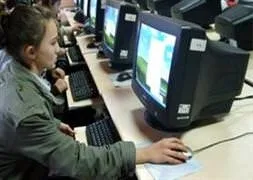 2 milyar insanı kendine bağladı