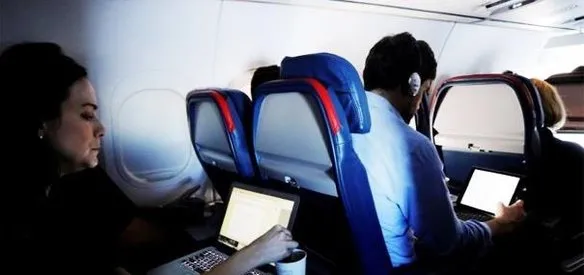 ABD aralarında Türkiye'nin de bulunduğu Orta Doğu ve Afrika'da 10'dan fazla ülkeden Amerika'ya yapılan uçuşlarda yolcu kabinlerine elektronik cihazların alınmasını yasakladı