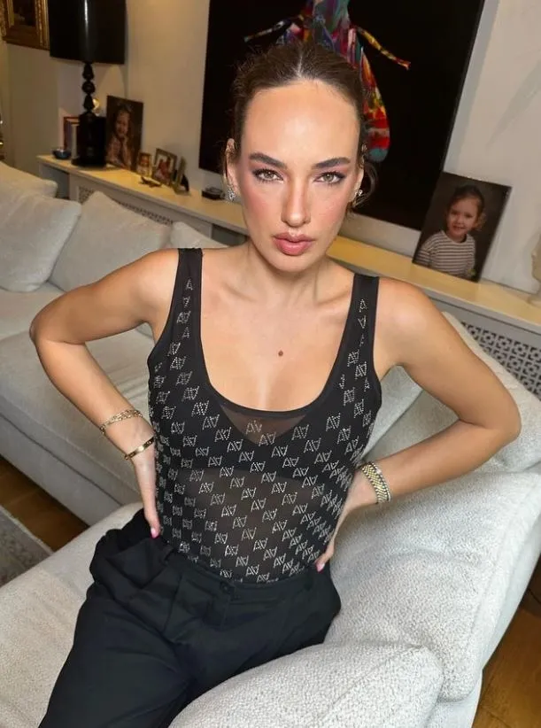 Ünlülerin pürüzsüz cildi bu doğal mucizede saklıymış! Meğer Seda Bakan ve Hazal Kaya da..-6