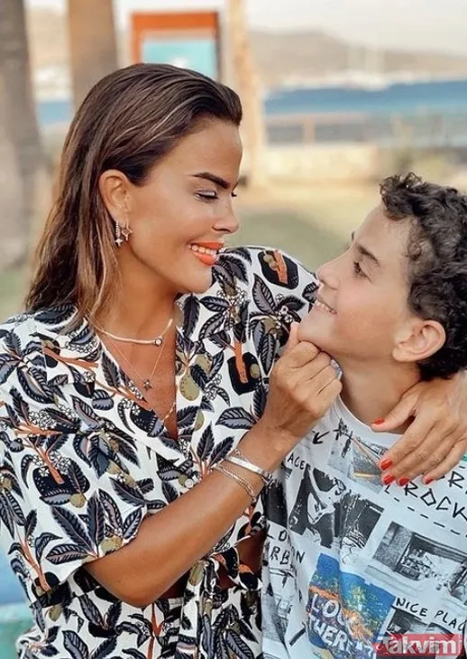 Britney Spears bomba haberi açıkladı 3. çocuk yolda! Babasının vasiliğinden kurtulan Britney kendisinden 12 yaş küçük nişanlısından hamile - 20