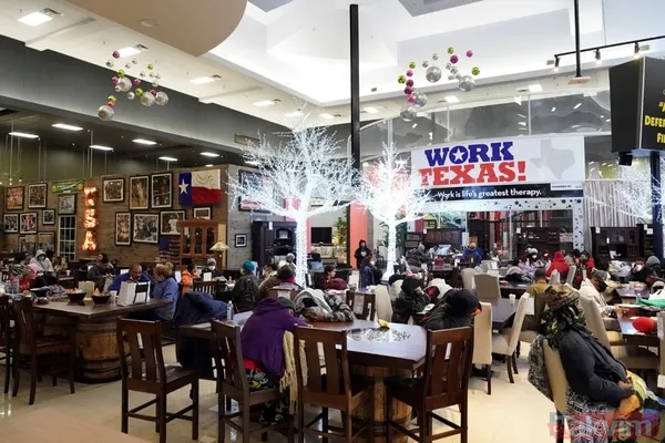 ABD'de tüp ve su kuyruğu! Teksas'ta 2,7 milyon kişiye elektrik verilemiyor - 16