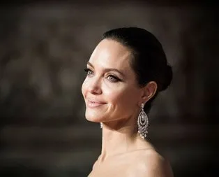 Angelina Jolie’nin yeni sevgilisi mi var?