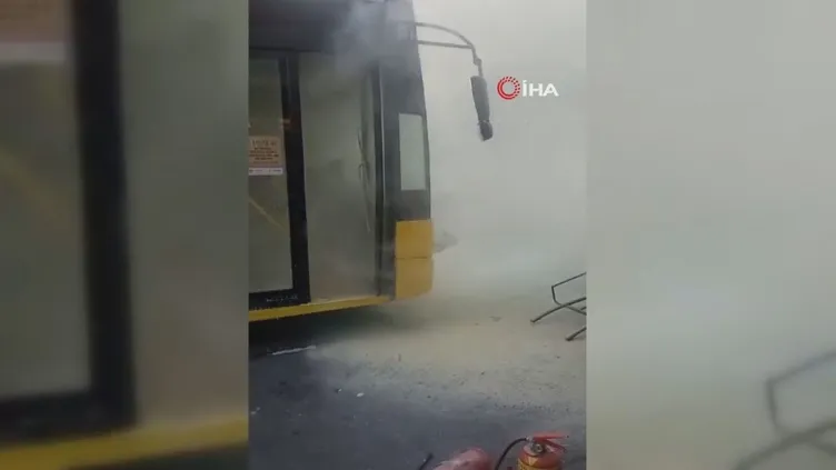 Sarıyer’de hareket halindeki İETT otobüsünde yangın