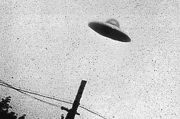 Eski Ulusal İstihbarat Direktörü John Ratcliffe'den itiraf gibi bir UFO açıklaması