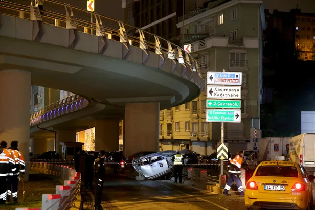 İstanbul'da feci kaza! Polisten kaçarken viyadükten uçtu-2