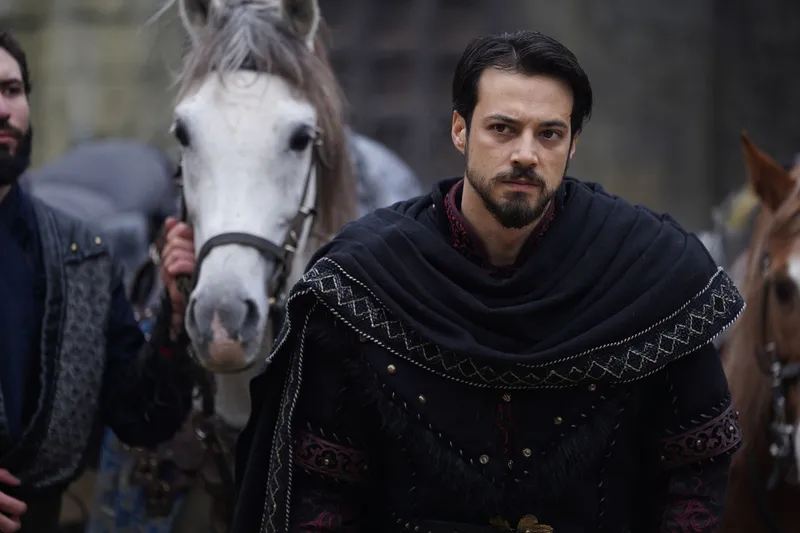 1775551294274.jpg Kuruluş Orhan’da düğün günü kana bulanıyor: Savaşın gölgesinde doğum-4