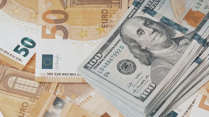 dolar-ve-euro-gune-yukselisle-basladi-27-ocak-2026-guncel-doviz-kuru-1769495535681.jpg Dolar ve Euro güne yükselişle başladı! 27 Ocak 2026 güncel döviz kuru-3