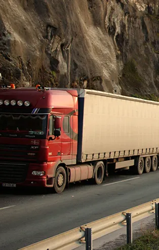 Sarp Sınır Kapısı'nda yeni rekor! İhracat ve nakliyede büyük artış