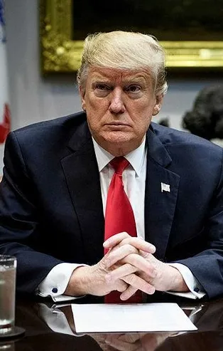 ABD Başkanı Trump duvarda ısrarlı