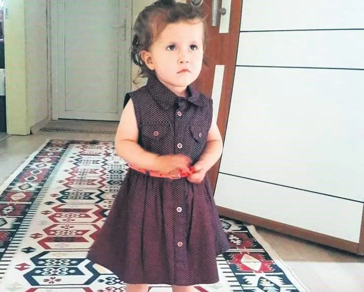 Anne beni bir şey ısırdı