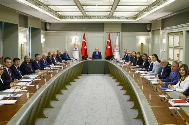 AK Parti MYK toplantısı sona erdi