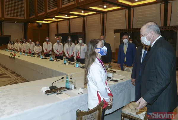 Başkan Erdoğan Avrupa ve dünya şampiyonalarında madalya alan cimnastikçileri kabul etti! - 7