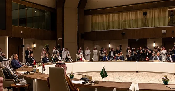 Riyad’daki toplantının arka planı: Körfez ülkeleri İran dedi Türkiye İsrail'i işaret etti