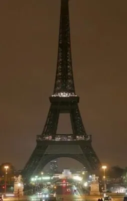 Eyfel karartıldı