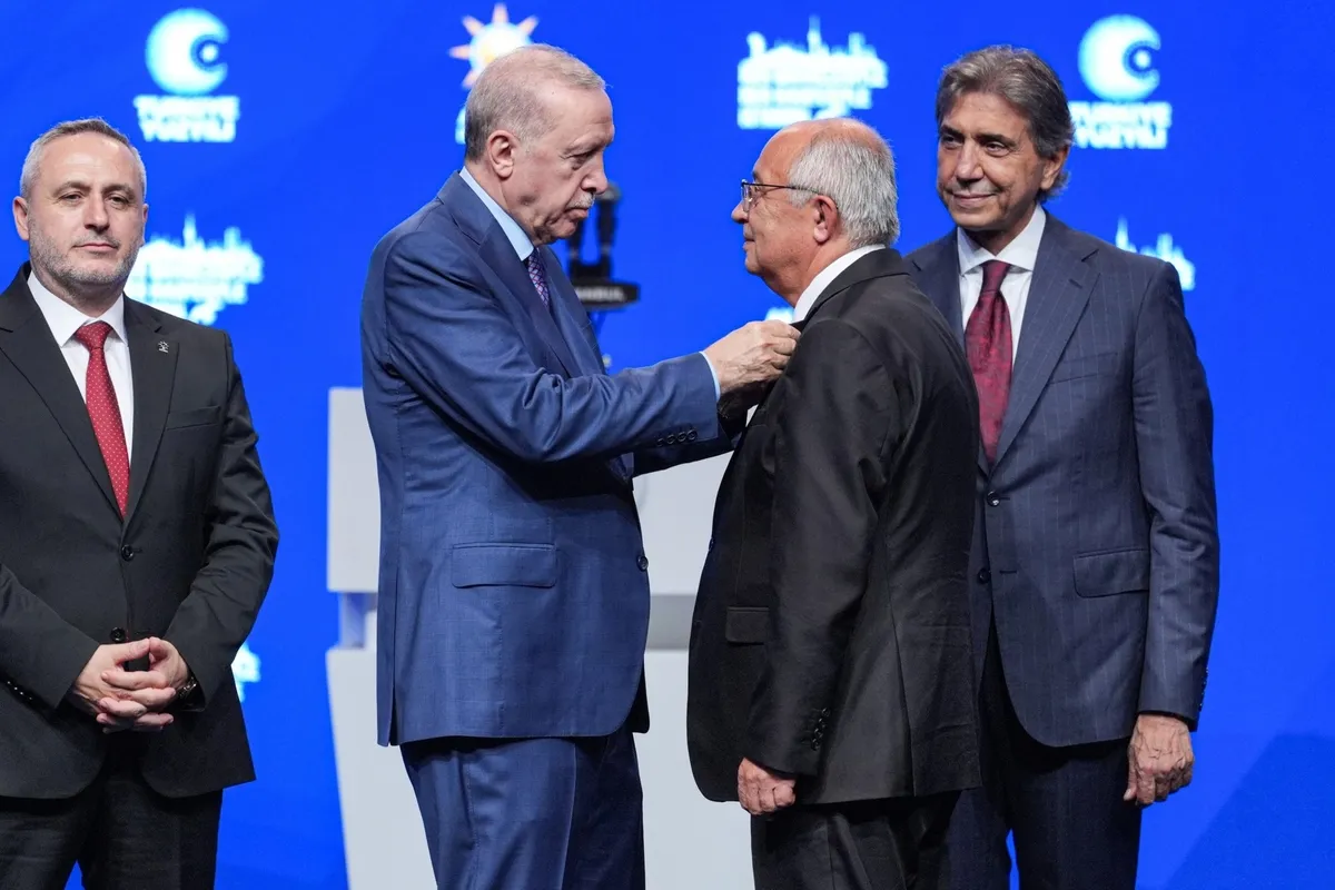baskan-erdogandan-terorsuz-turkiye-mesaji-surec-menziline-varacak-1785596318846.jpeg Başkan Erdoğan’dan Terörsüz Türkiye mesajı: Süreç menziline varacak-3
