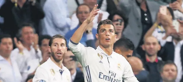 Ronaldo Real’i uçurdu