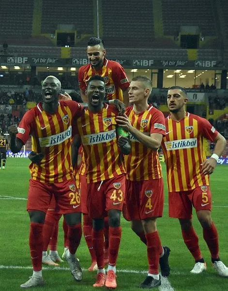 Galatasaray, Kayserispor'a deplasmanda 3-0 yenildi | MAÇ SONUCU-4