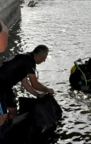 Serinlemek için dereye giren genç boğuldu