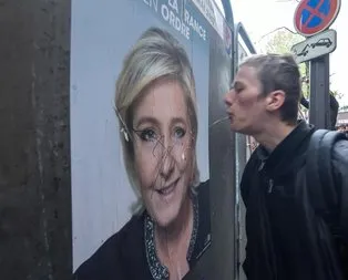 Macron ve Le Pen tek yürek oldu!