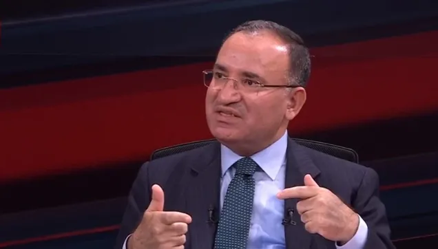 Adalet Bakanı Bekir Bozdağ “FETÖ'nün belini kıran" tarihi gelişmeyi açıkladı!