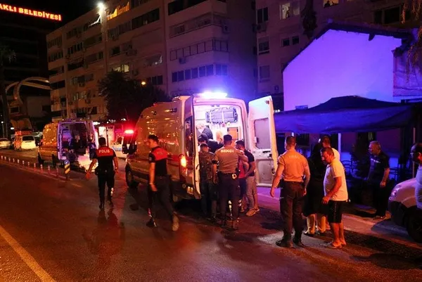 Son dakika: İzmir'de omuz atma kavgasında kan aktı! 1 ölü, 3 yaralı-2