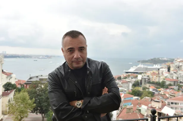 nesrin-ve-cakir-yillar-sonra-ayni-yerde-bulustular-ikisi-de-kilit-isimler-arasinda-1608832722677.jpg Nesrin ve Çakır yıllar sonra aynı yerde buluştular! İkisi de kilit isimler arasında...-7