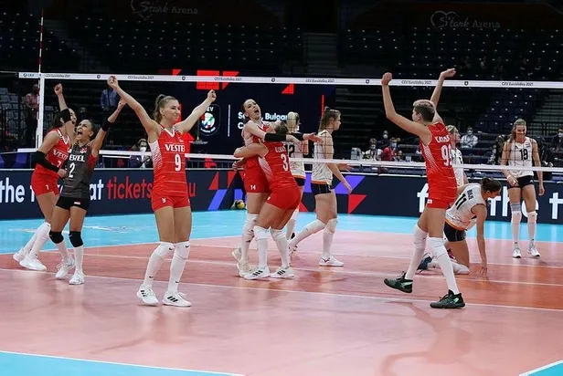 filenin-sultanlari-2021-cev-avrupa-sampiyonasinda-3-oldu-turkiye-3-0-hollanda-mac-sonucu-1630776867045.jpeg