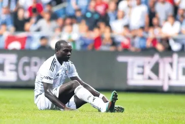 Hem üzgünüm hem kırgınım