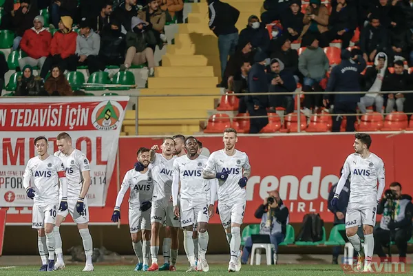 Arda Güler şov! Fener, Alanya deplasmanında galip (Alanyaspor 2-5 Fenerbahçe MAÇ SONUCU ÖZET) - 1