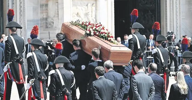 Hayatını kaybeden Berlusconi'nin 8.4 milyar dolarlık mirası aile arasında ortalığı karıştırdı!