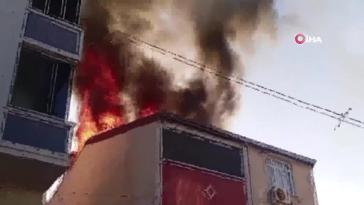 Arnavutköy'de korkutan yangın!