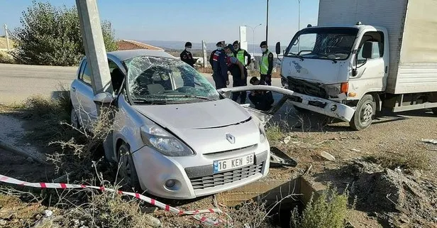 Bursa’da kaza! Otomobil sürüklenerek hurdaya döndü...