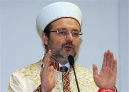 Yarıyılda umreyi eleştirenler, Vatikan’a turları izlesin