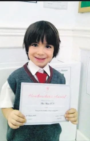 Dikran Masis ile eşi Yasemin Masis oğulları Theo ile gururlandı