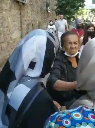 Ortaköy'de başörtülü kadınlara çirkin saldırı! "Kenar mahallenin karıları, pislikler, ben Ortaköy'de oturuyorum"-3